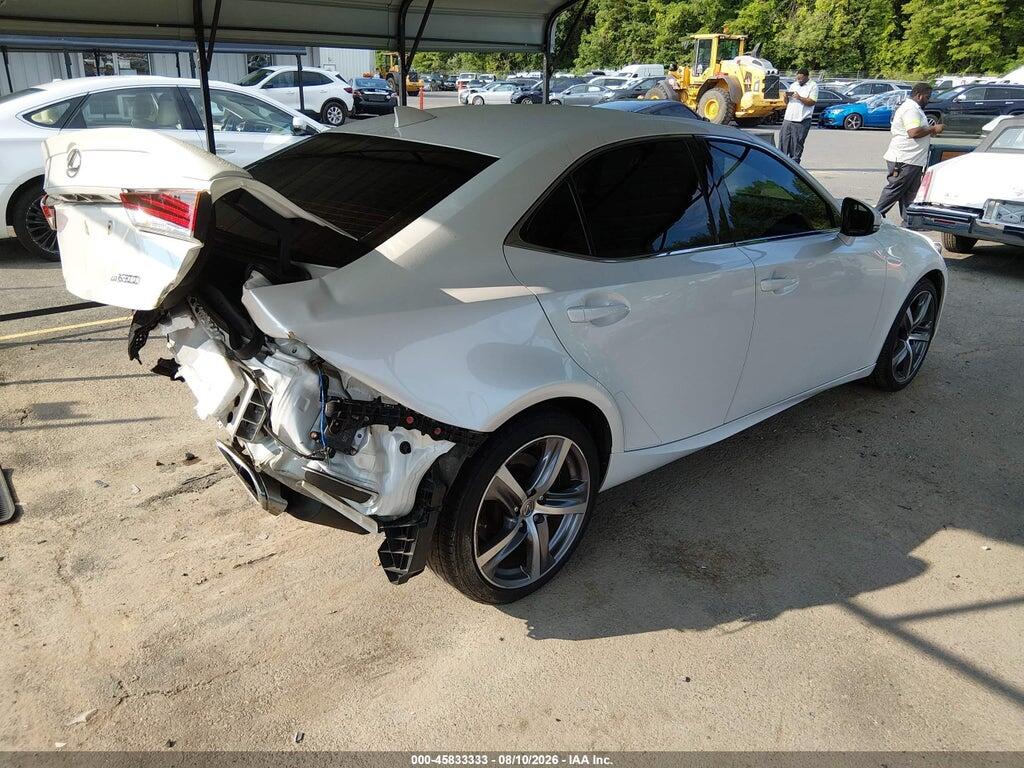JTHC81D23J5028689 2018 LEXUS IS 300 photo no. 4