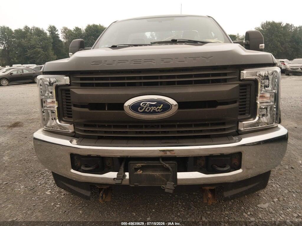1FTBF2B6XKED15978 2019 FORD F-250 photo no. 12