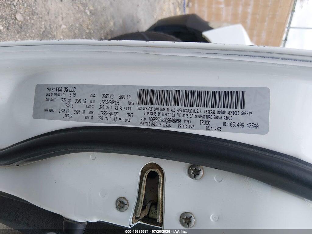 1C6RR7FG9KS648090 2019 RAM 1500 CLASSIC photo no. 9