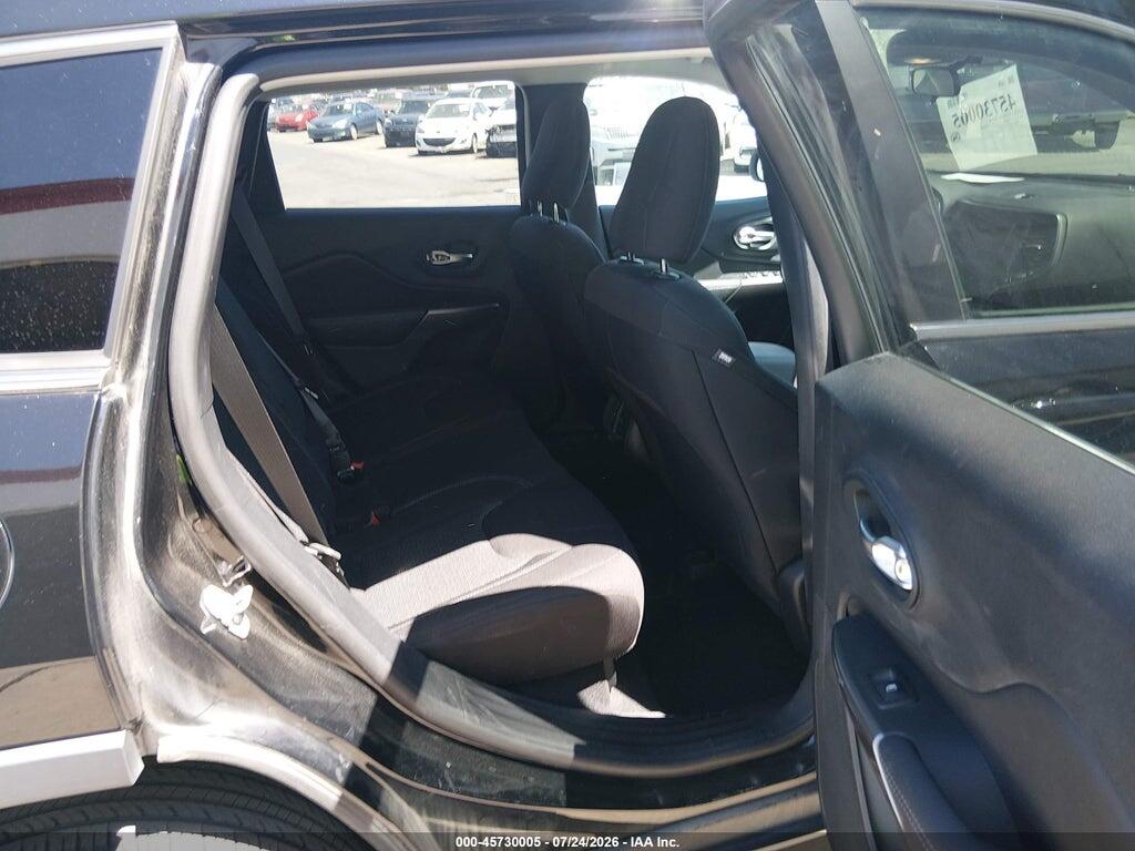 1C4PJMCB7KD458372 2019 JEEP CHEROKEE photo no. 8