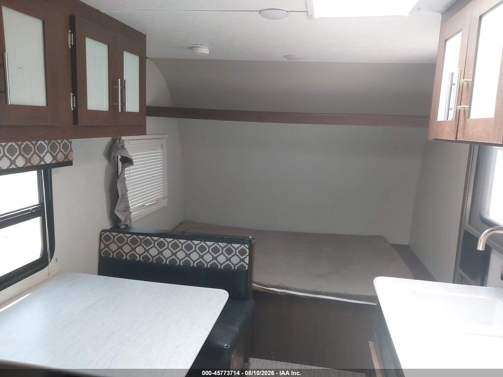 5ZT2NVEC8KG810334 2019 FOREST RIVER NAVI 16BH photo no. 8