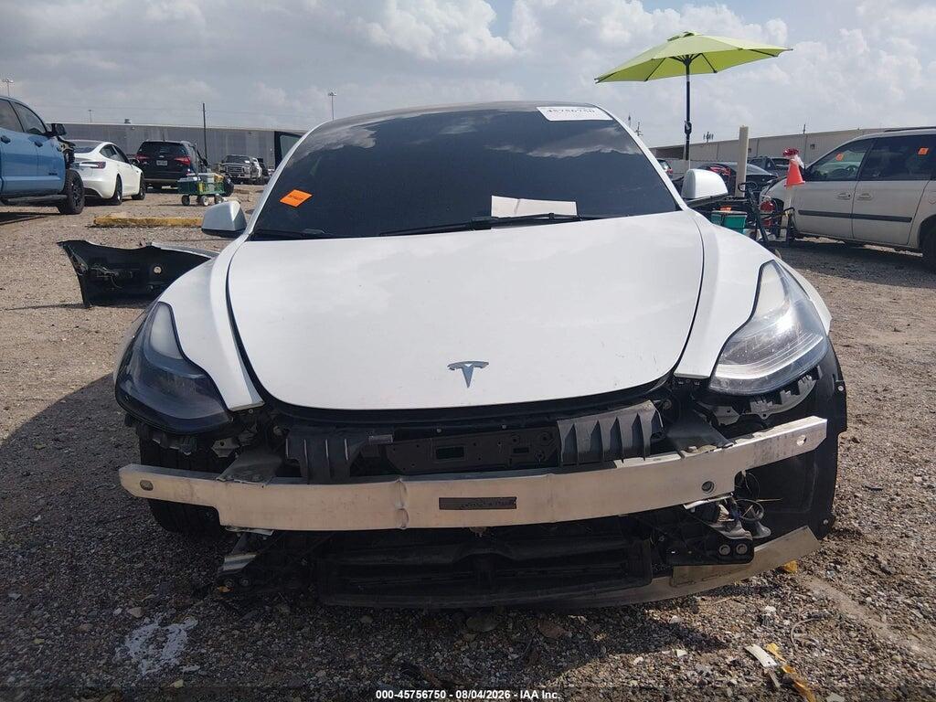5YJ3E1EA1NF160581 2022 TESLA MODEL 3 photo no. 12