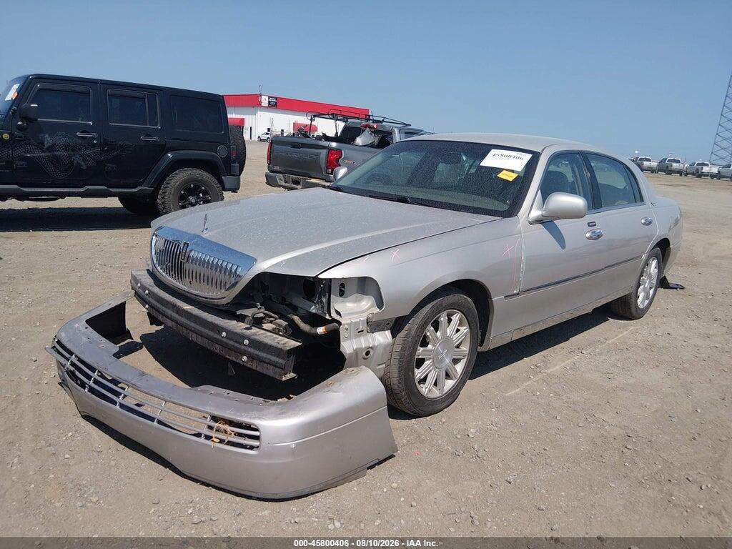2LNHM82V38X650982 2008 LINCOLN TOWN CAR photo no. 2