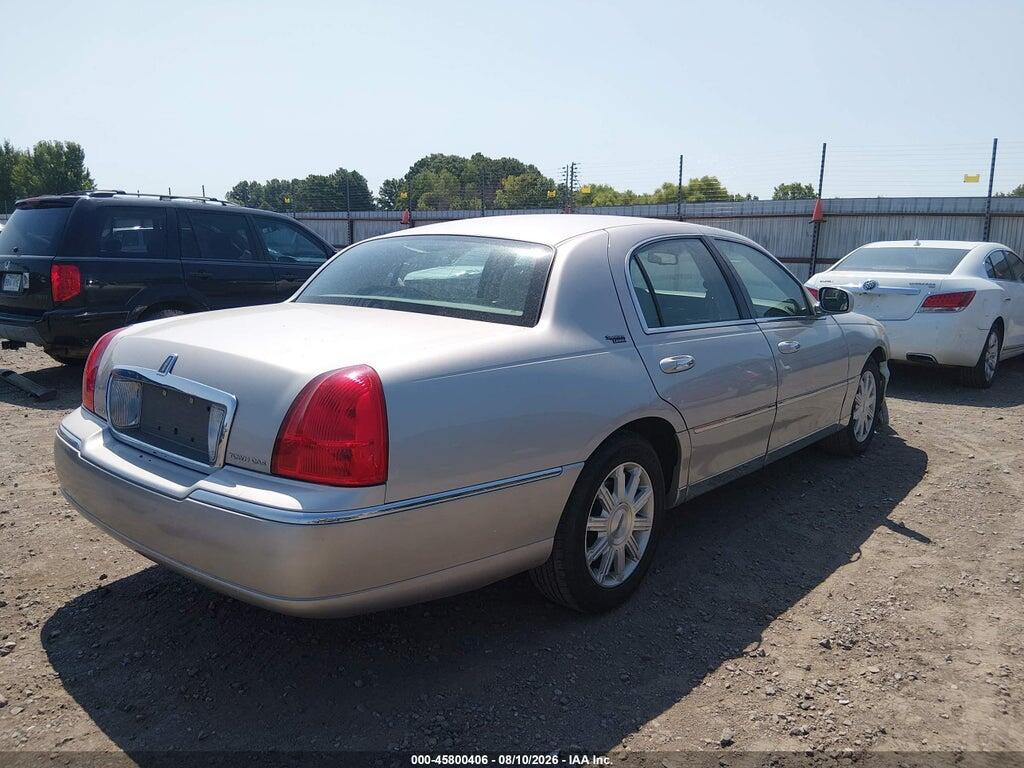 2LNHM82V38X650982 2008 LINCOLN TOWN CAR photo no. 4