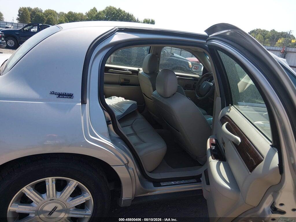 2LNHM82V38X650982 2008 LINCOLN TOWN CAR photo no. 8