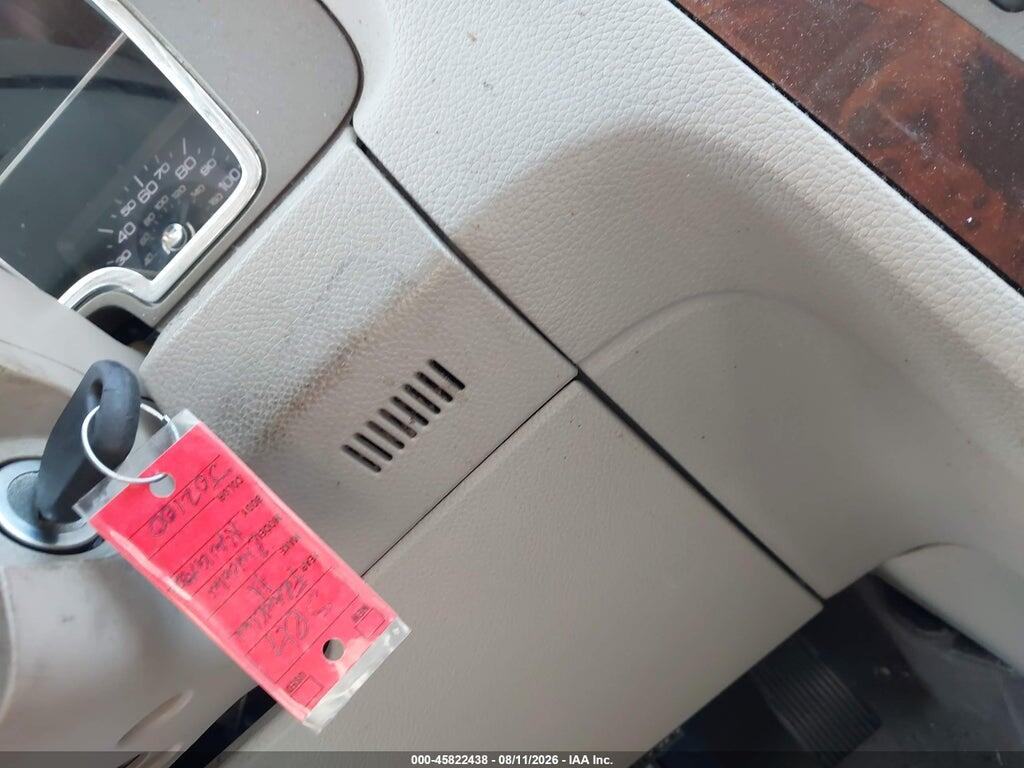 5LMJJ2H53BEJ02100 2011 LINCOLN NAVIGATOR photo no. 11