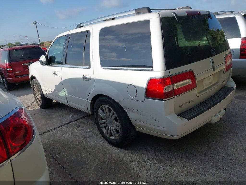 5LMJJ2H53BEJ02100 2011 LINCOLN NAVIGATOR photo no. 3