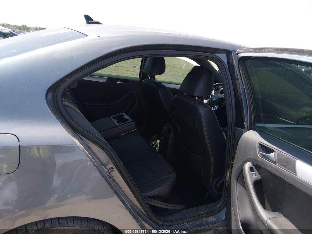 3VW567AJ5CM420615 2012 VOLKSWAGEN JETTA photo no. 8