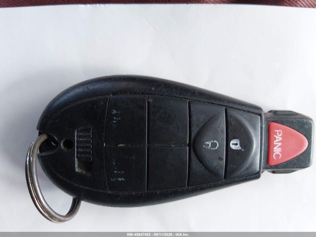 2C4RVABG6CR136121 2012 VOLKSWAGEN ROUTAN photo no. 11
