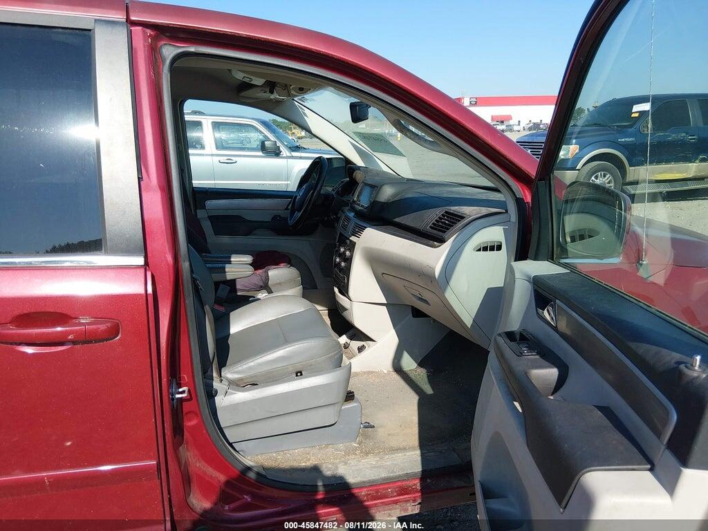 2C4RVABG6CR136121 2012 VOLKSWAGEN ROUTAN photo no. 5