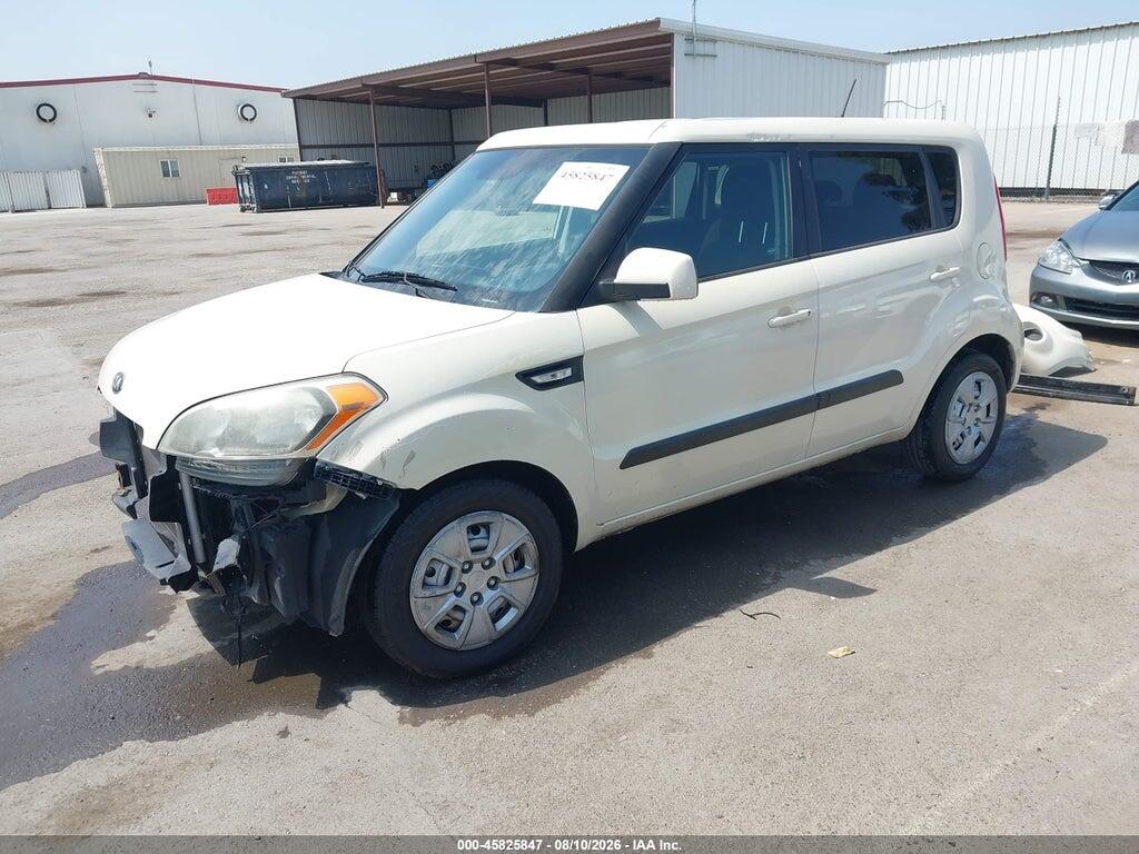 KNDJT2A54D7487251 2013 KIA SOUL photo no. 2