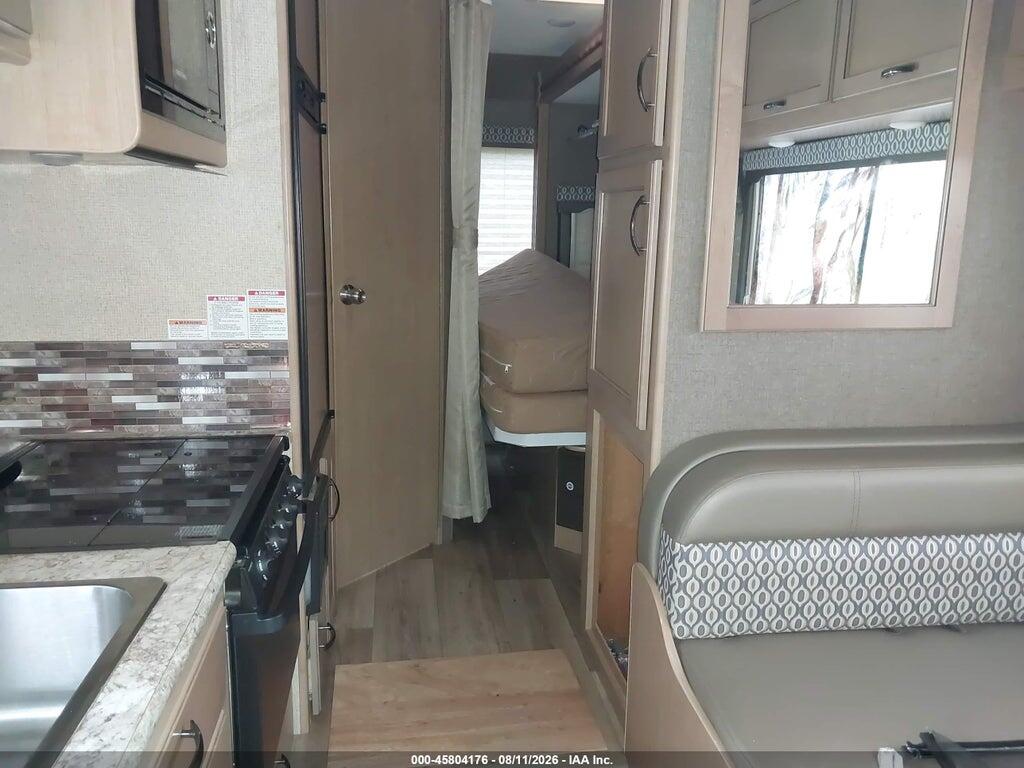 1FDWE3FS9HDC70270 2017 THOR E-350 FREEDOM LITE photo no. 8
