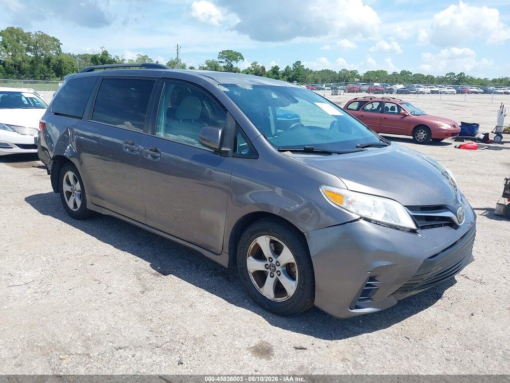 5TDKZ3DC9JS919580 2018 TOYOTA SIENNA photo no. 1