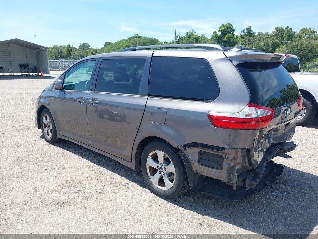 5TDKZ3DC9JS919580 2018 TOYOTA SIENNA photo no. 3