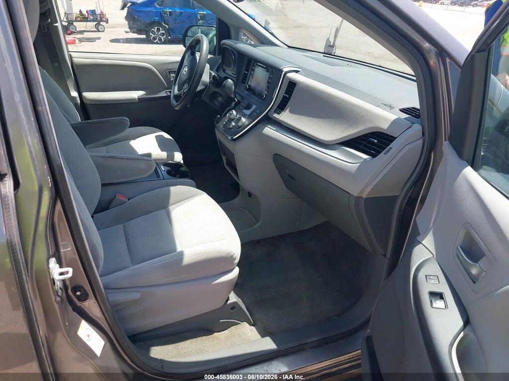 5TDKZ3DC9JS919580 2018 TOYOTA SIENNA photo no. 5