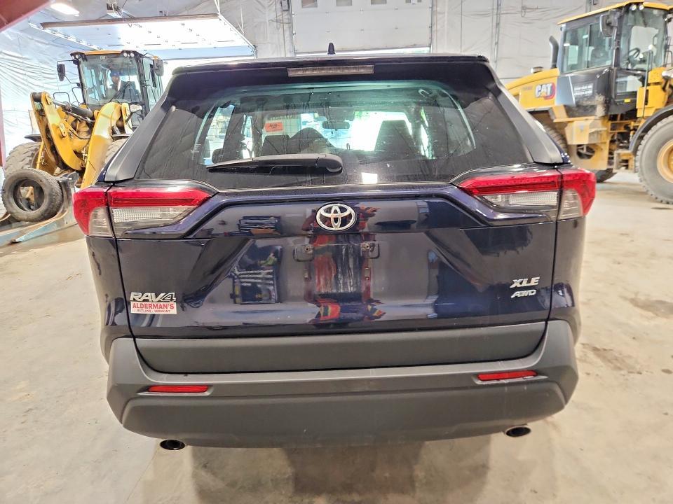 2019 TOYOTA RAV4 XLE — Фото 6 из 13