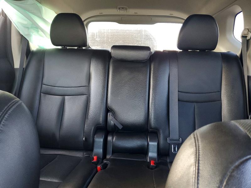 2016 NISSAN ROGUE SL — Фото 10 из 13