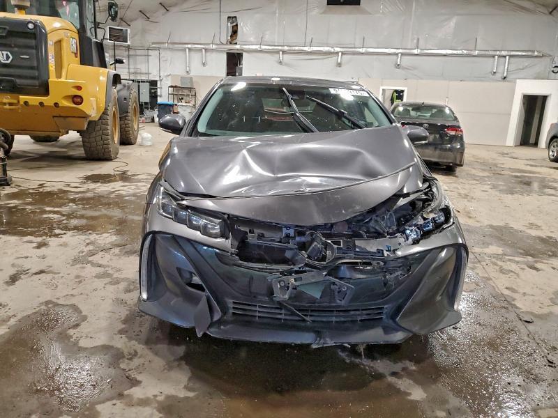 2017 TOYOTA PRIUS PRIME — Фото 5 из 12