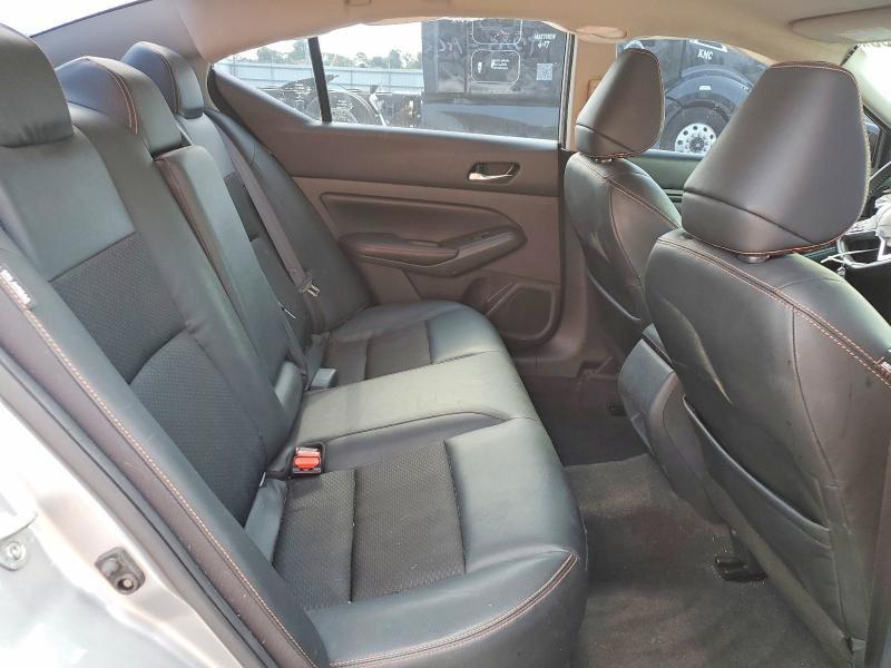 2021 NISSAN ALTIMA SR — Фото 10 из 12