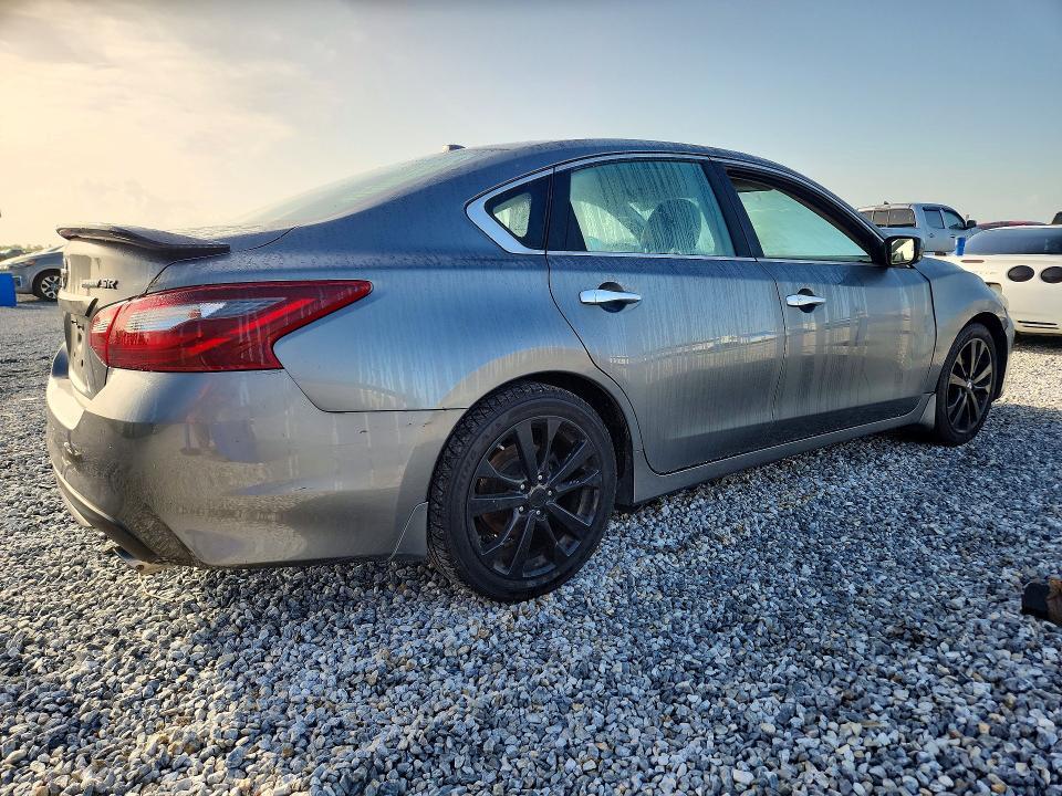 2018 NISSAN ALTIMA 2.5 SR — Фото 3 из 13
