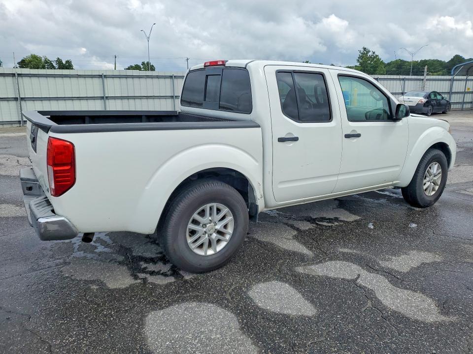 2015 NISSAN FRONTIER SV — Фото 3 из 12