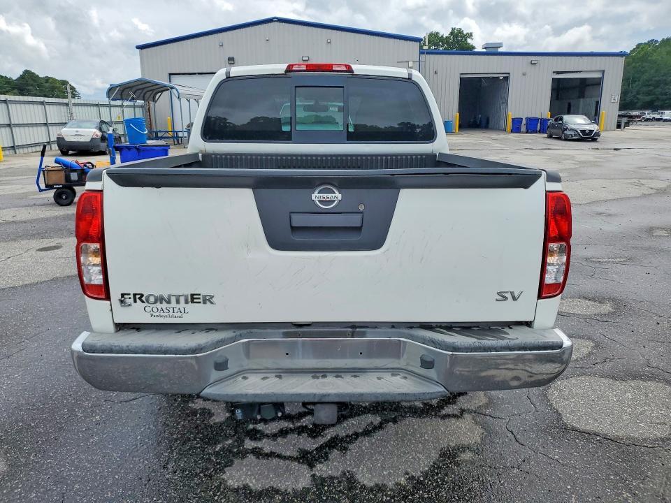 2015 NISSAN FRONTIER SV — Фото 6 из 12