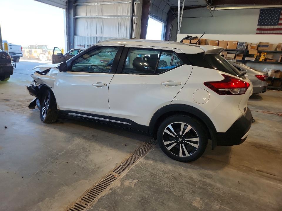 2018 NISSAN KICKS SR — Фото 2 из 13