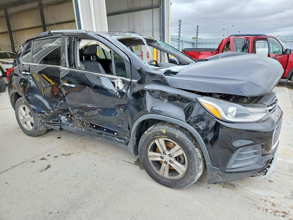 2020 CHEVROLET TRAX 1LT — Фото 4 из 12