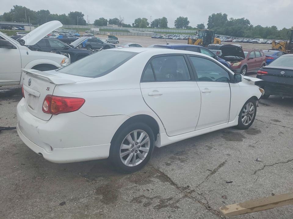 2010 TOYOTA COROLLA S — Фото 3 из 12