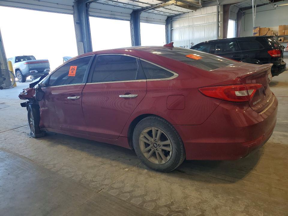 5NPE24AF5FH001554 2015 HYUNDAI SONATA photo no. 2