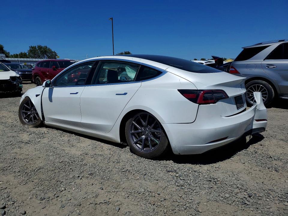 2020 TESLA MODEL 3 — Фото 2 из 13