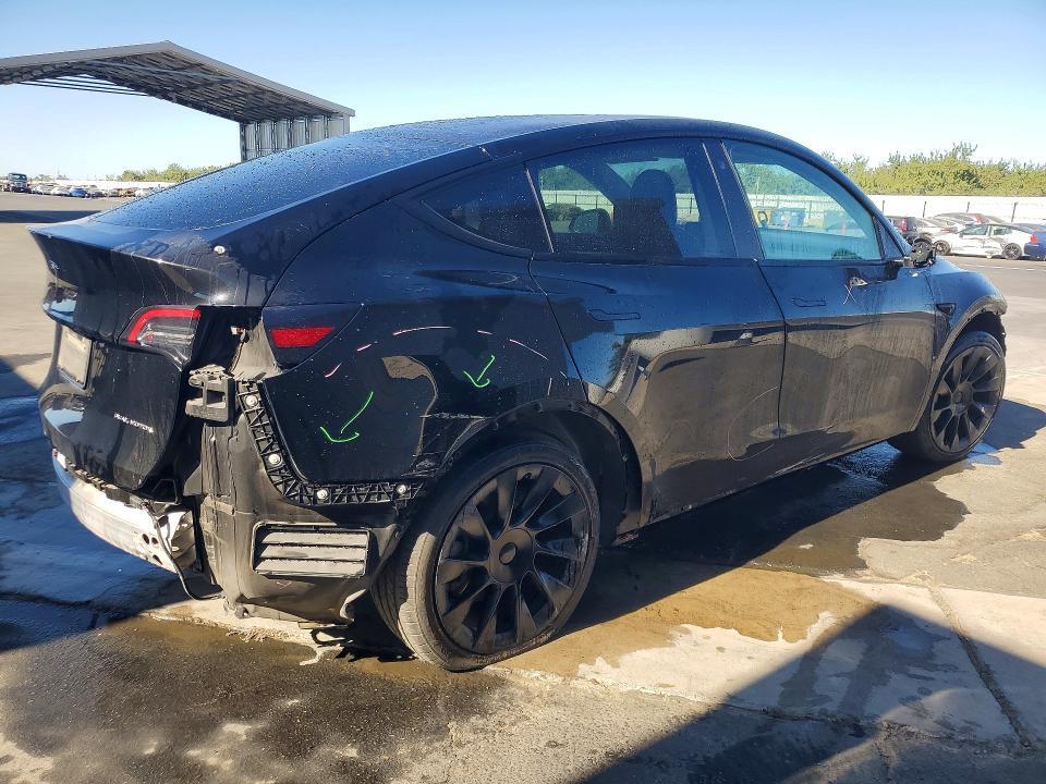 7SAYGDEE2NF480564 2022 TESLA MODEL Y photo no. 3