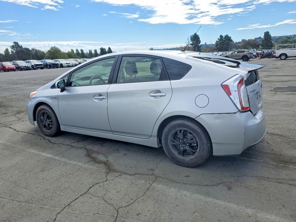 JTDKN3DU2E0380653 2014 TOYOTA PRIUS photo no. 2