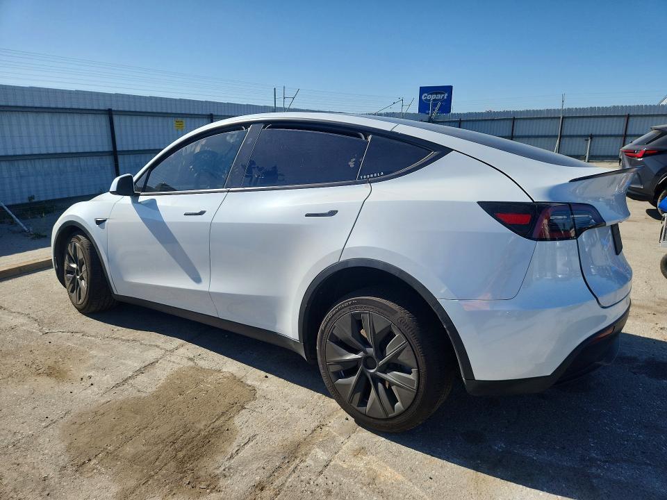 7SAYGDEE5RF077846 2024 TESLA MODEL Y photo no. 2