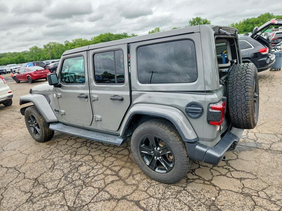 2019 JEEP WRANGLER UNLIMITED SAHARA — Фото 2 из 12