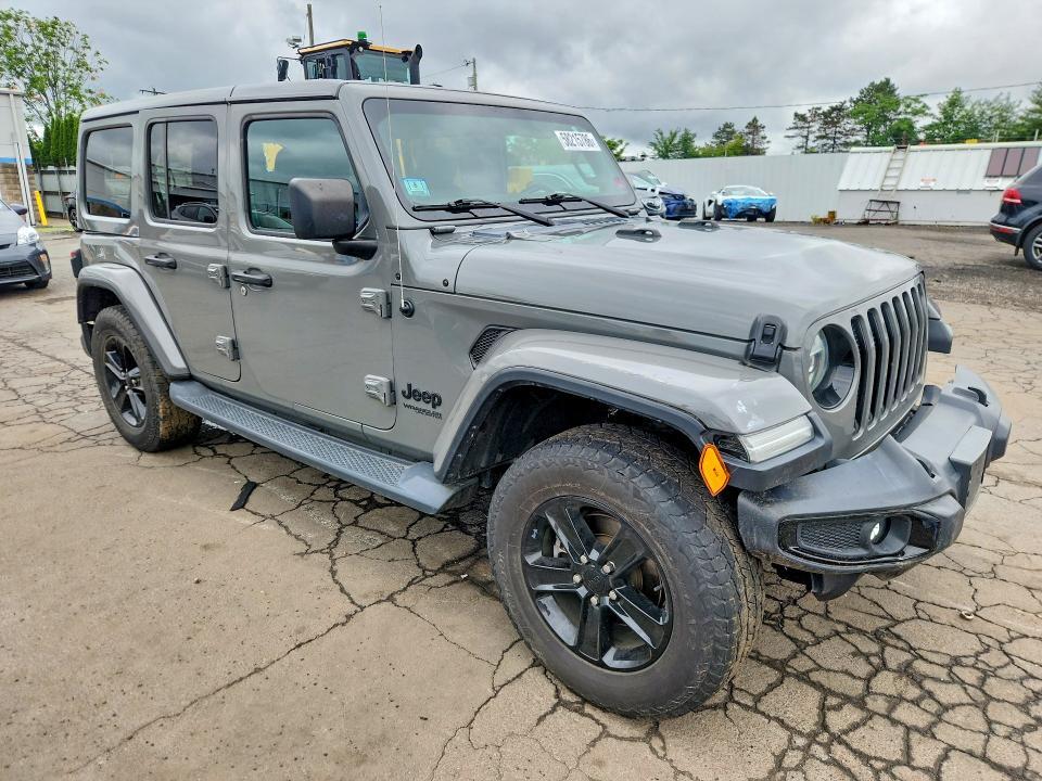 2019 JEEP WRANGLER UNLIMITED SAHARA — Фото 4 из 12