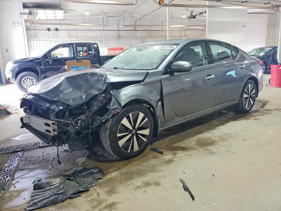 2019 NISSAN ALTIMA SV