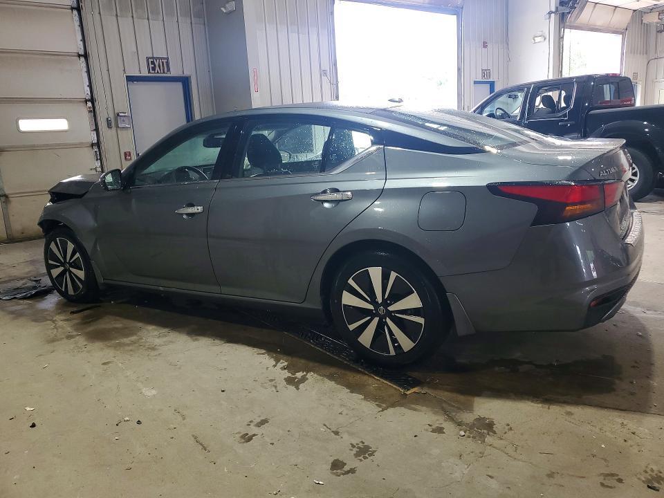 2019 NISSAN ALTIMA SV — Фото 2 из 12