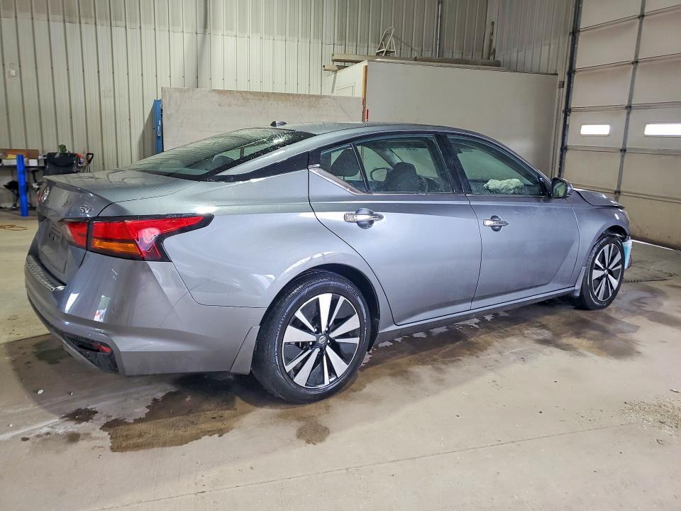 2019 NISSAN ALTIMA SV — Фото 3 из 12