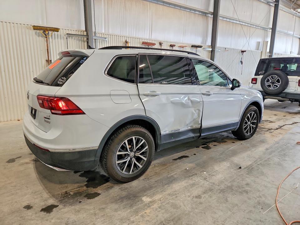 2018 VOLKSWAGEN TIGUAN SE — Фото 3 из 13