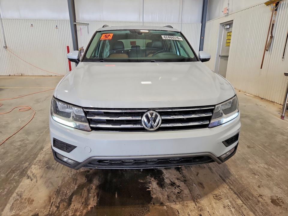 2018 VOLKSWAGEN TIGUAN SE — Фото 5 из 13