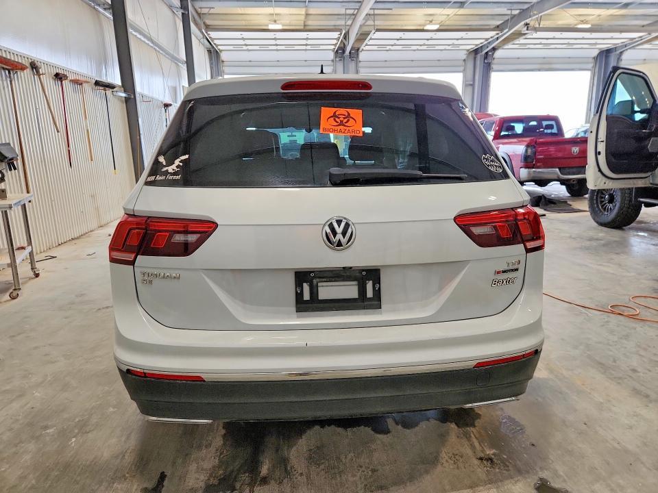 2018 VOLKSWAGEN TIGUAN SE — Фото 6 из 13