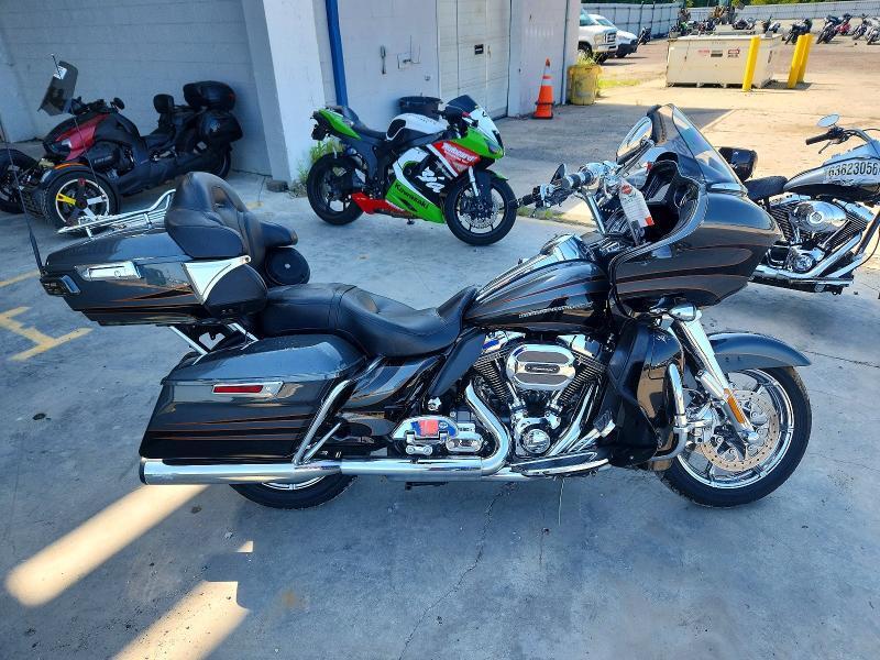 2016 HARLEY-DAVIDSON FLTRUSE 1HD1TAN15GB954923