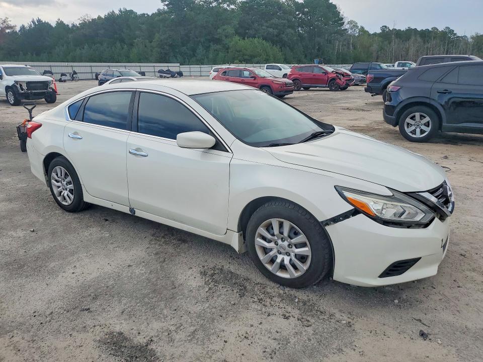 2016 NISSAN ALTIMA 2.5 S — Фото 4 из 12