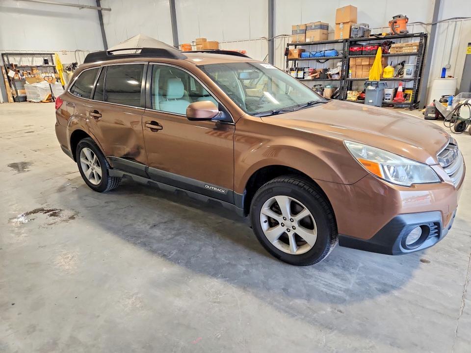 2013 SUBARU OUTBACK 3.6R — Фото 4 из 13
