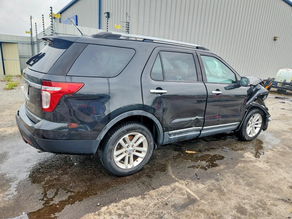 2013 FORD EXPLORER XLT — Фото 3 из 13