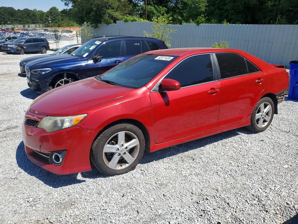 2013 TOYOTA CAMRY SE
