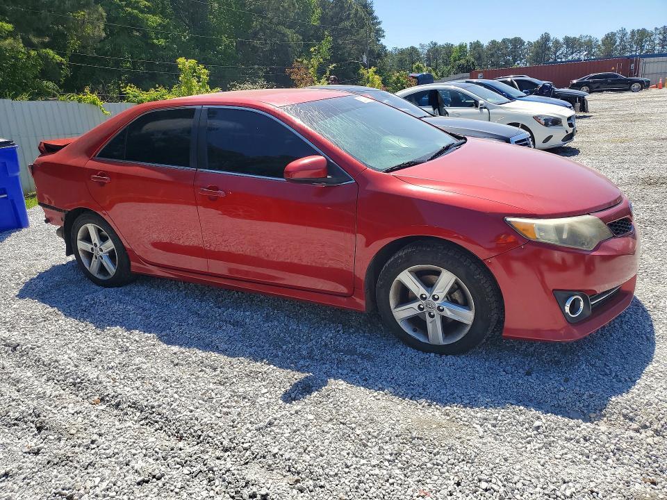 2013 TOYOTA CAMRY SE — Фото 4 из 12