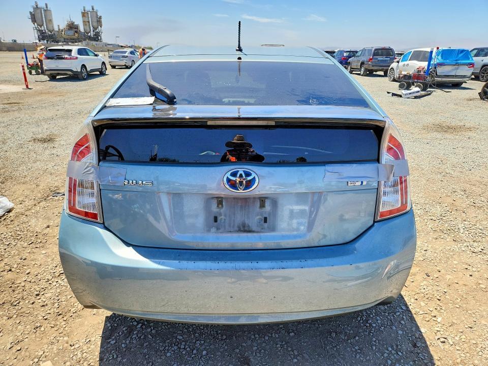 2012 TOYOTA PRIUS TWO — Фото 6 из 13