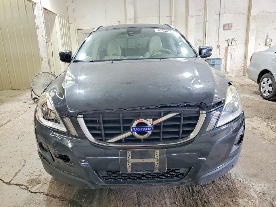 2010 VOLVO XC60 3.2 — Фото 5 из 13